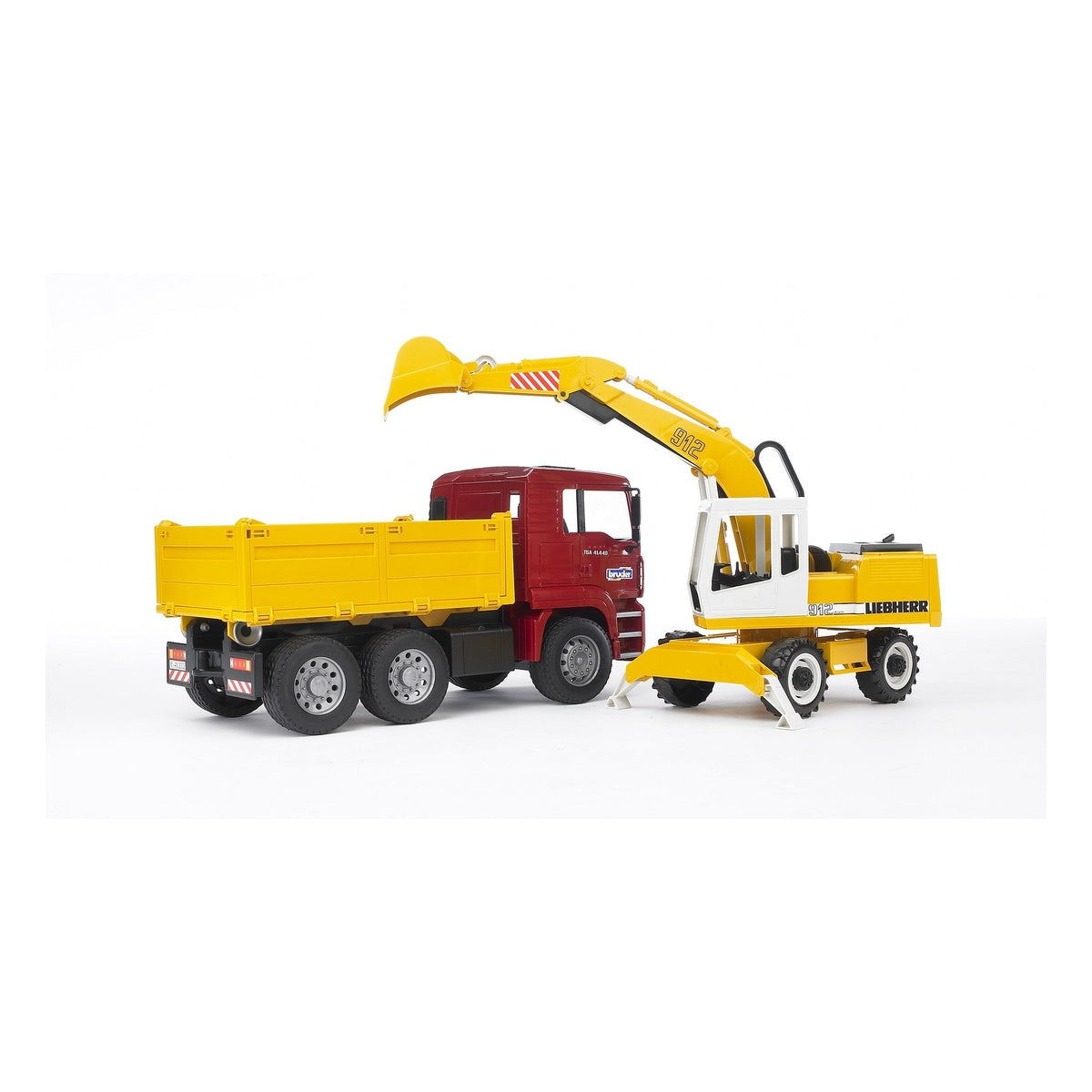 man tga camion con scavatrice liebherr