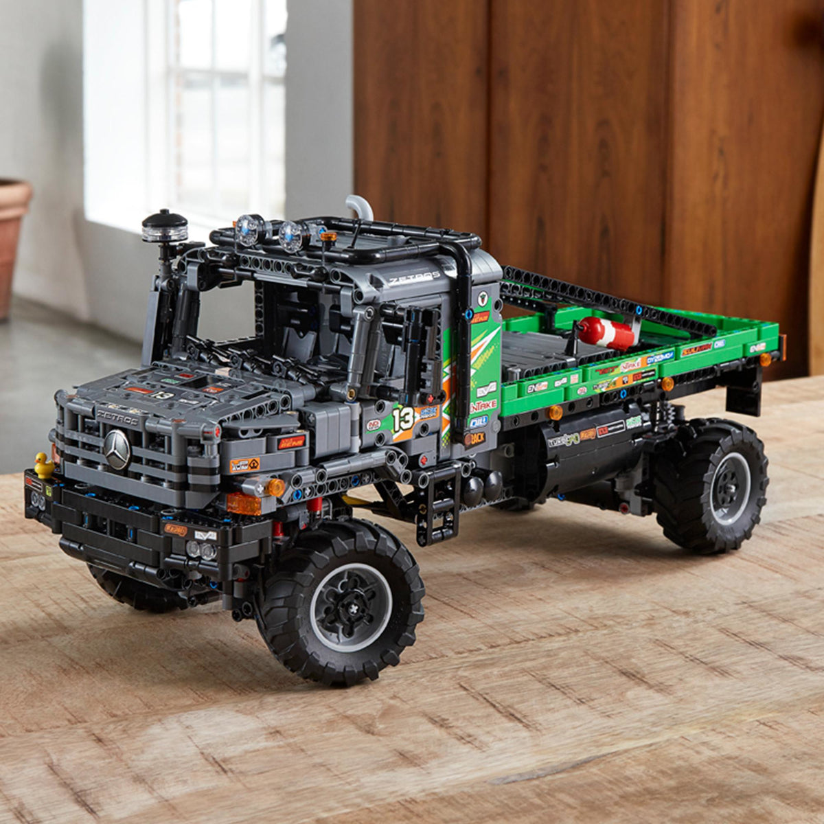 LEGO Technic 42129 camion fuoristrada 4x4 mercedes-benz zetros