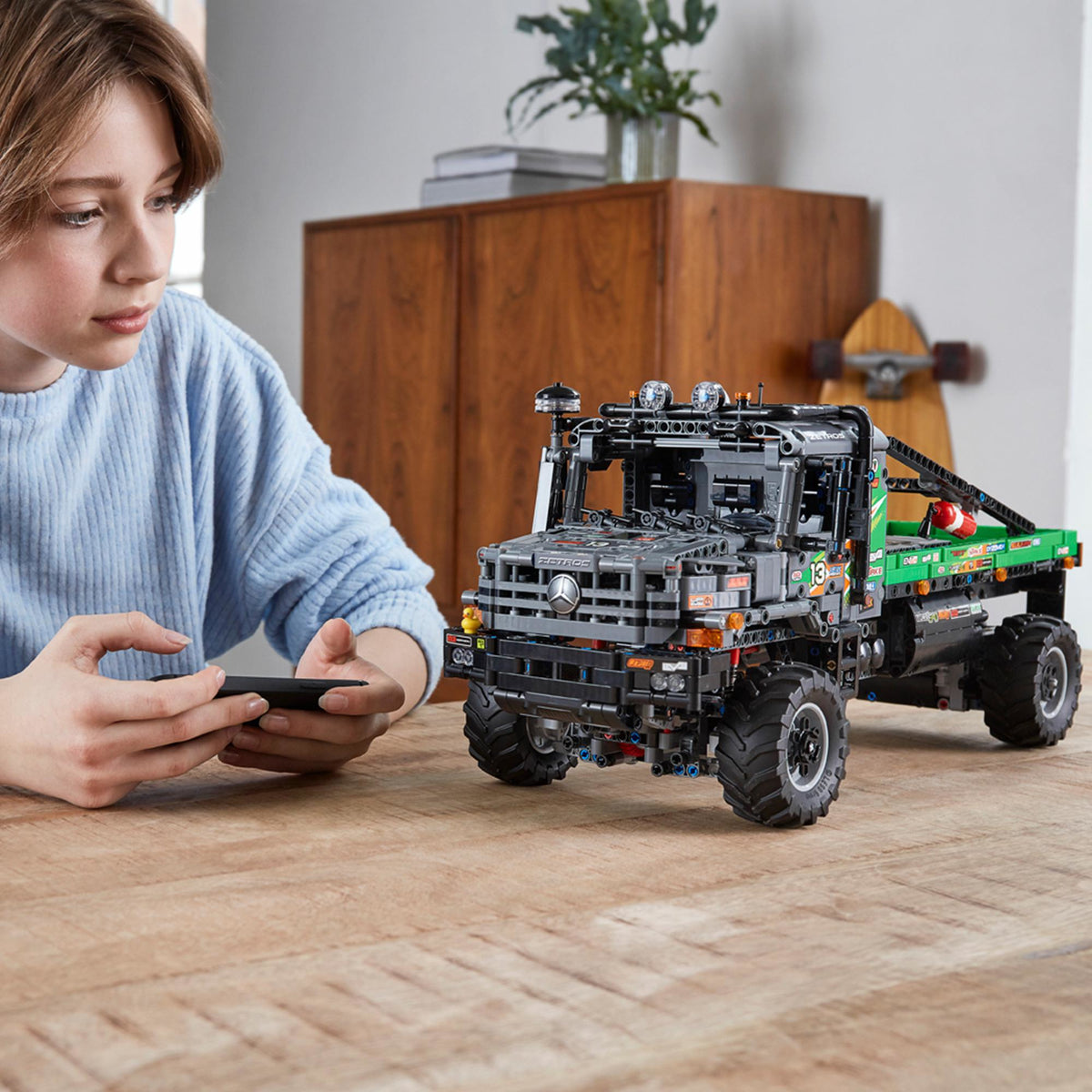 LEGO Technic 42129 camion fuoristrada 4x4 mercedes-benz zetros