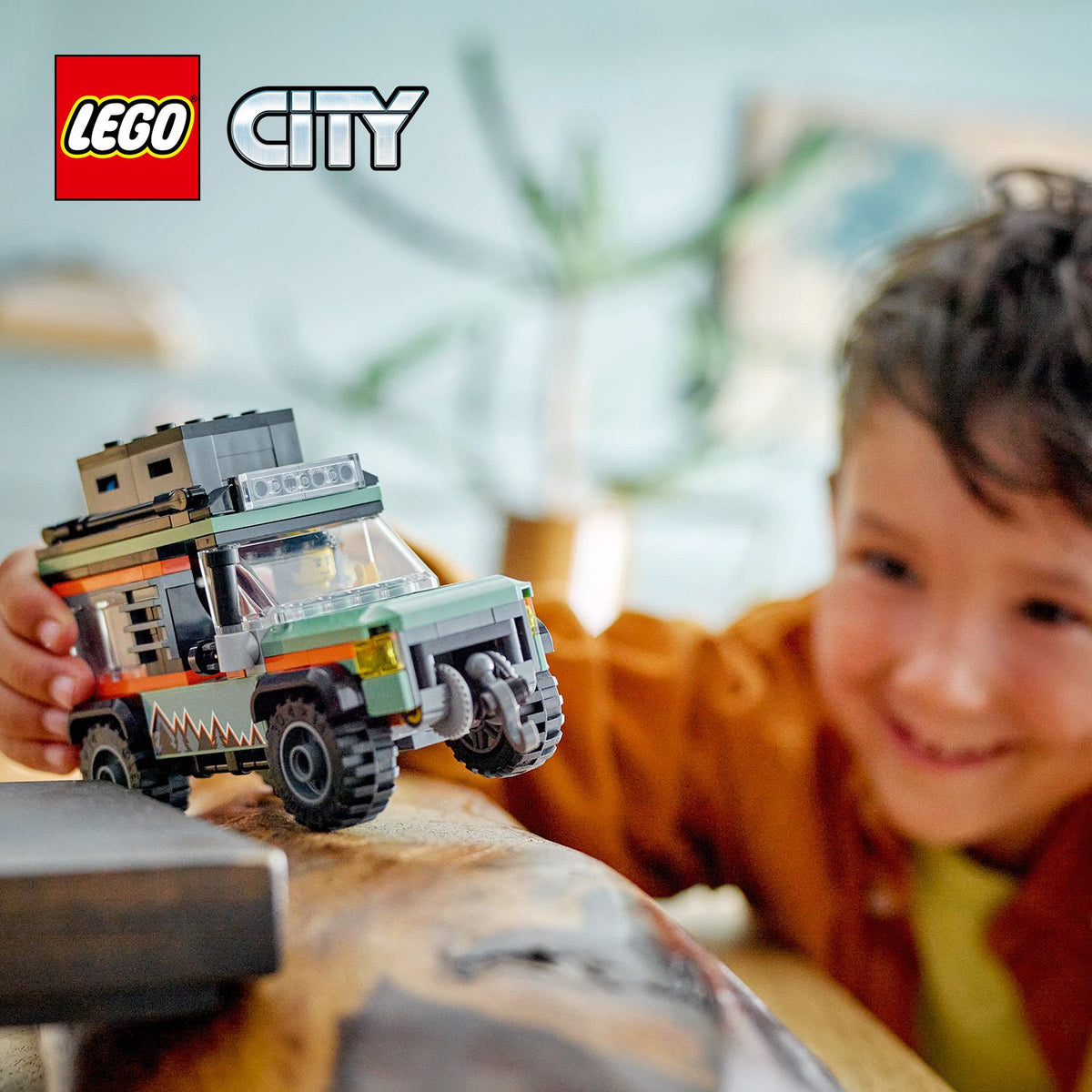 LEGO City 60447 fuoristrada di montagna 4x4