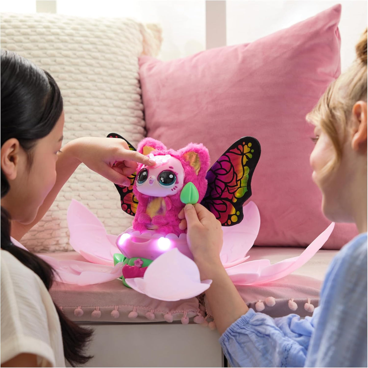 bloomables by hatchimals - magica creatura kittyfly