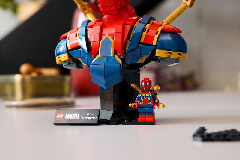 LEGO Super Heroes 76326 busto di iron spider-man