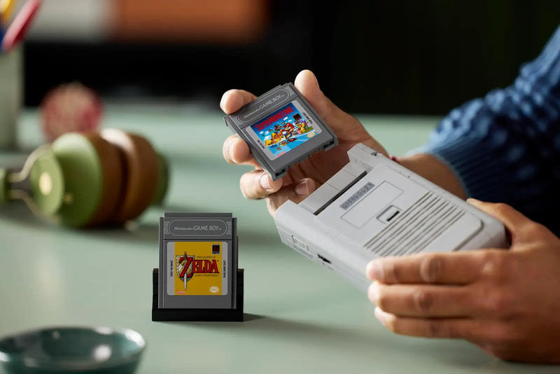LEGO Icons 72046 lego game boy