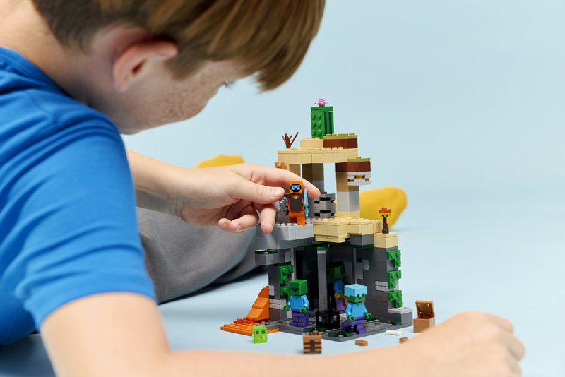 LEGO Minecraft 21587 zombie dungeon