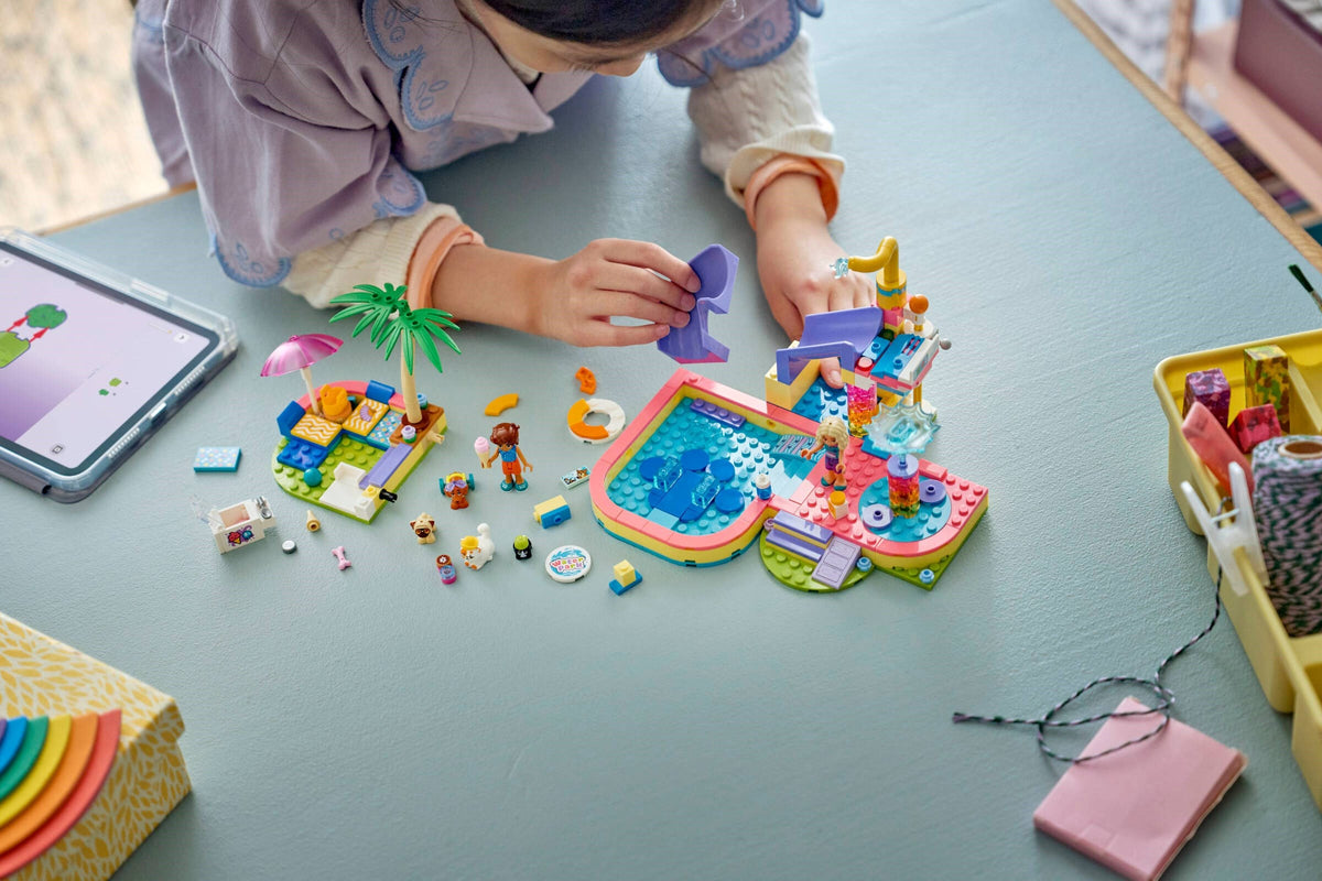 LEGO Friends 42676 divertente giornata al parco acquatico