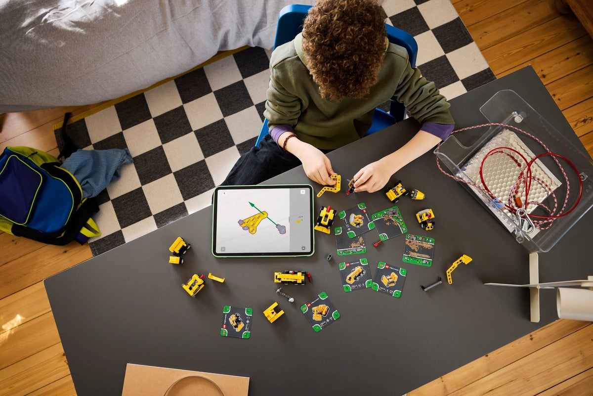 LEGO Technic 42233 macchine potenti