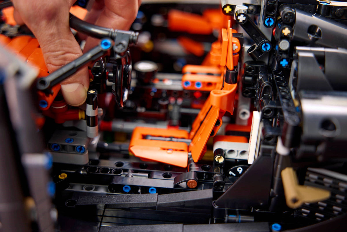 LEGO Technic 42232 hypercar koenigsegg sadair's spear