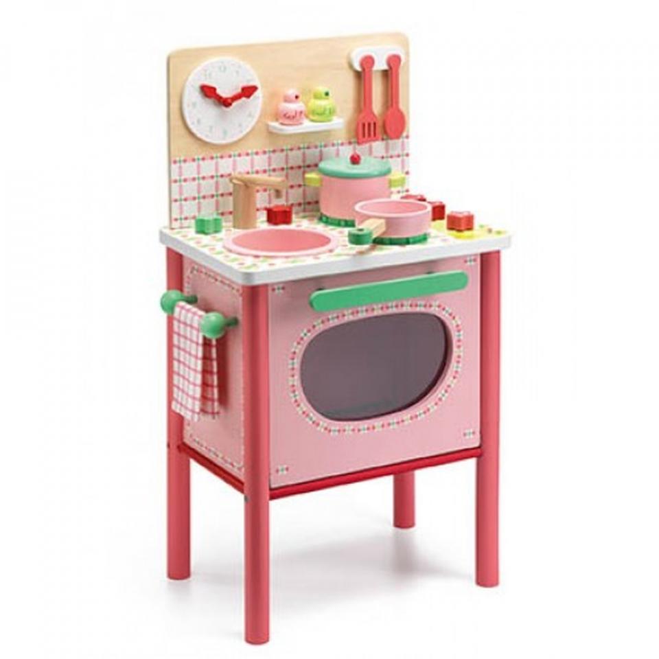 la cucina in legno rosa di lila
